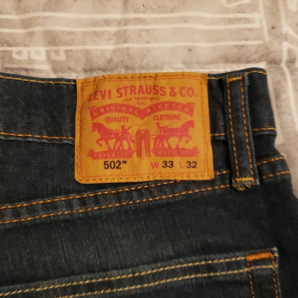 Levi 502 Jeans
